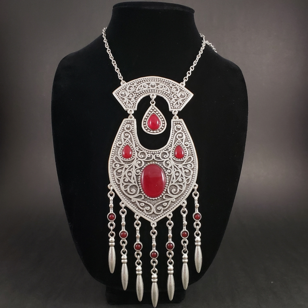 Gorgeous Large Boho Chick Statement Necklace - image 1